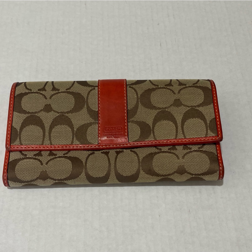 Coach Clutch Wallet: Tan/Pink in Excellent Condition
